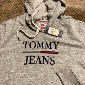 Tommy jeans women’s size M hoodie new with tag